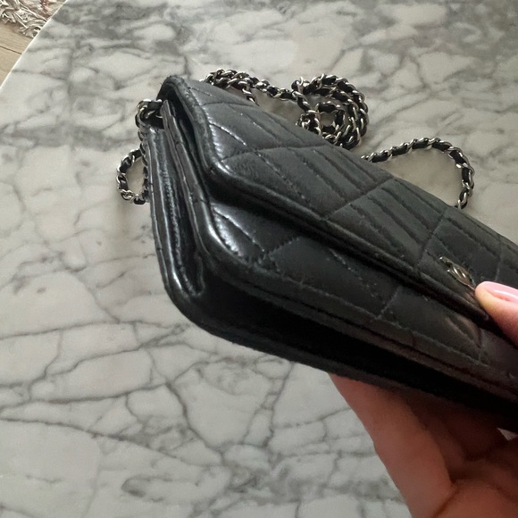 Authentic Chanel WOC lambskin-black - Picture 11 of 14